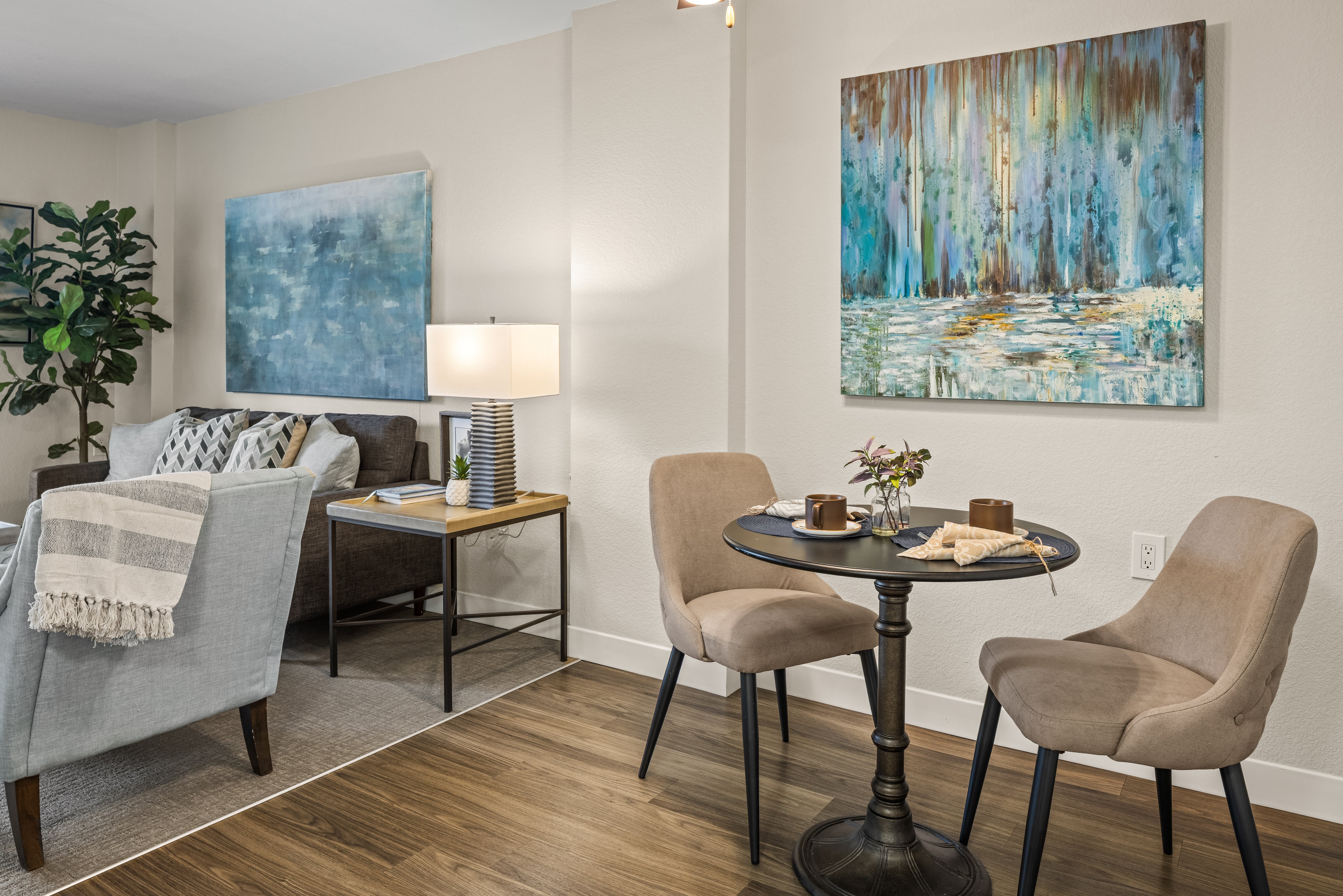 Marbella_Redwood_City_Apartment_36