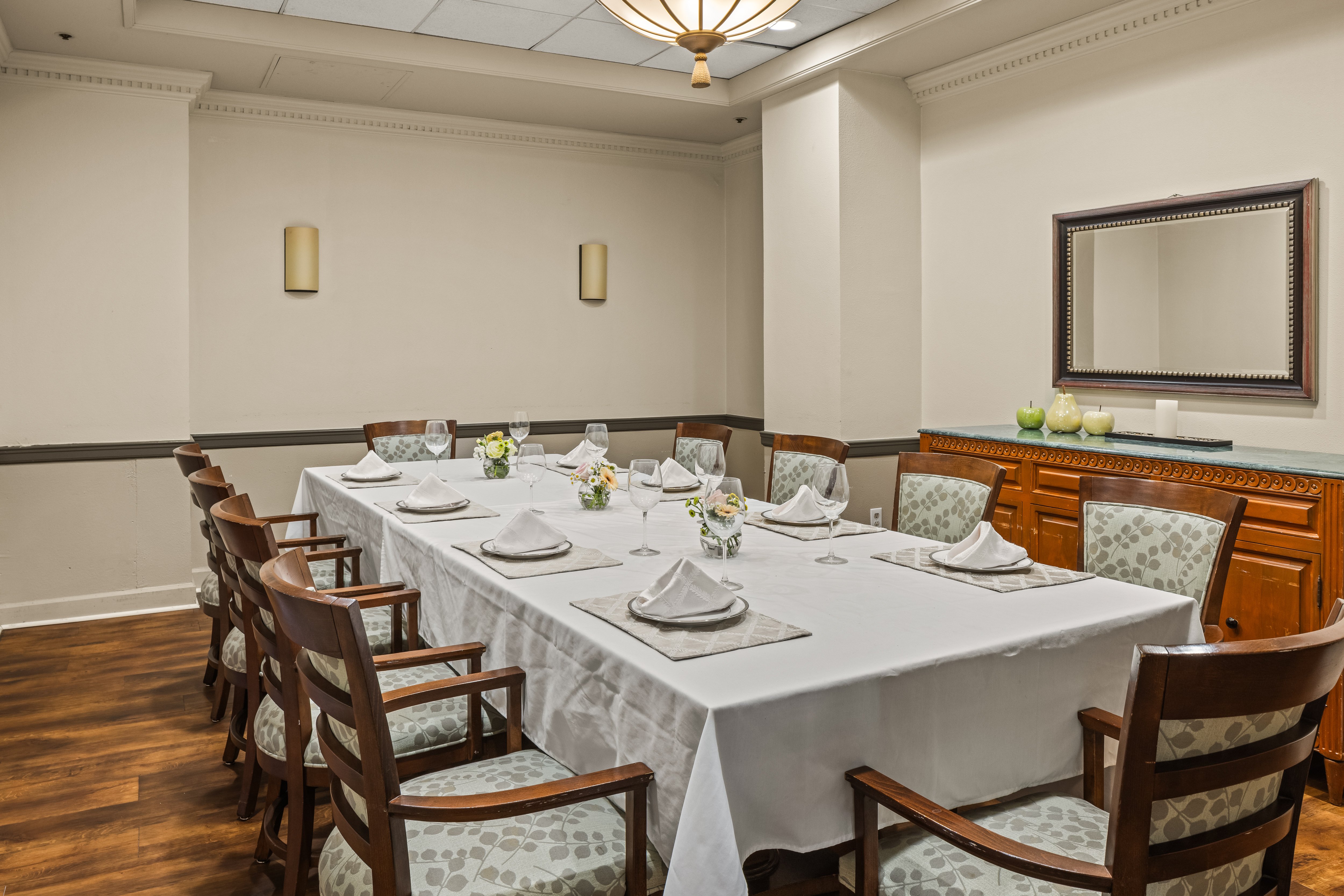 Marbella_Redwood_City_Dining_16