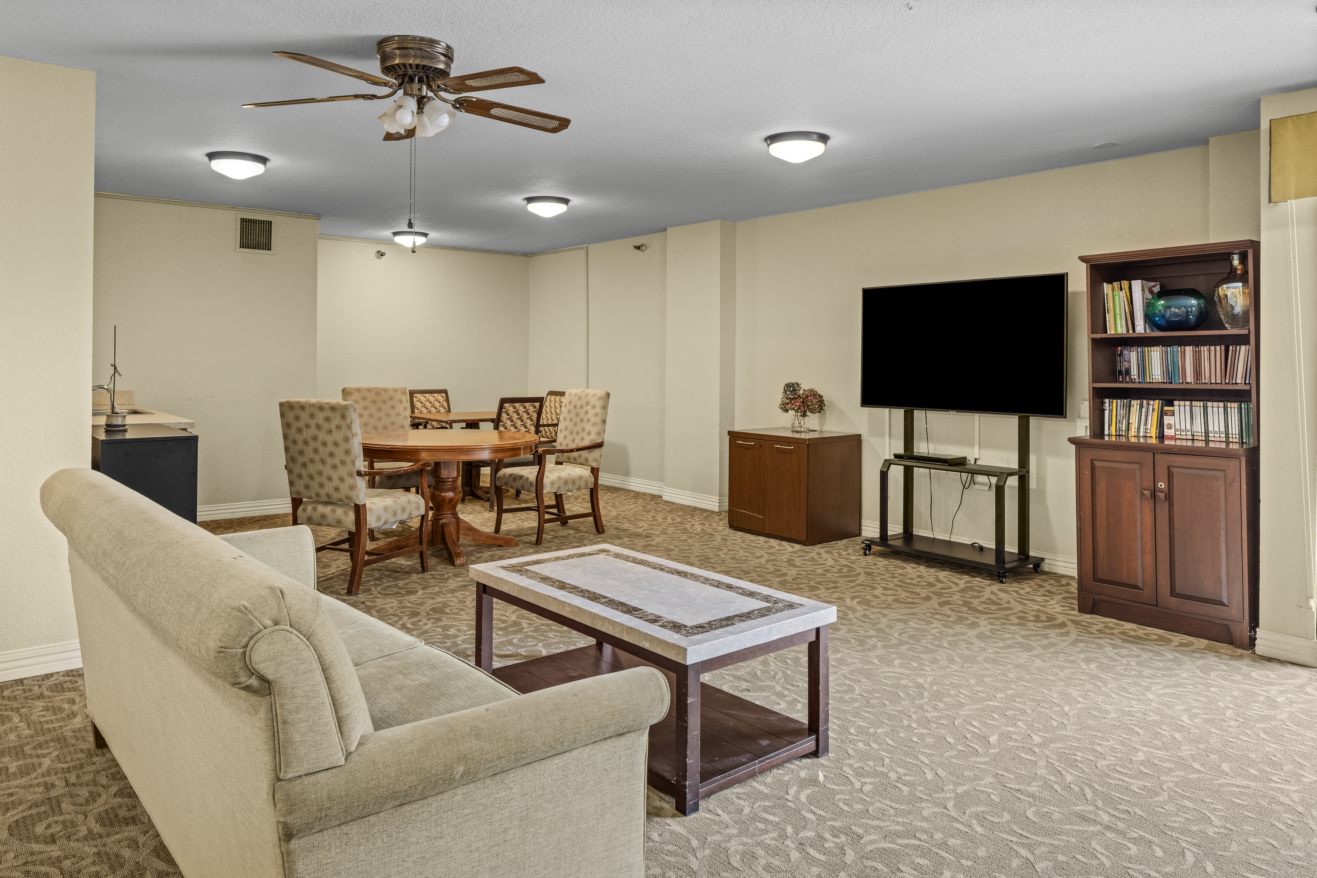 Marbella_Redwood_City_Interior_Common_Area_18